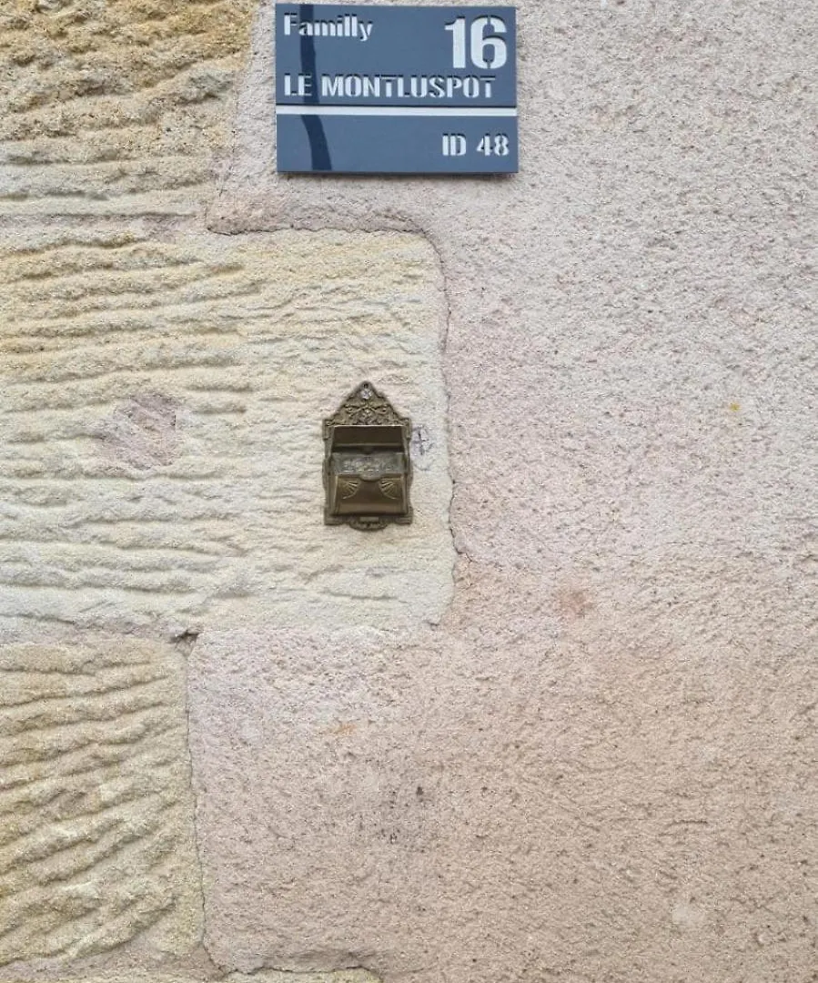 Le Montluspot Apartment Montlucon